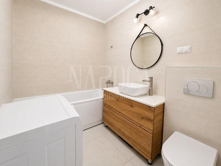 Apartament cu 3 camere semidecomandat în Dâmbul Rotund