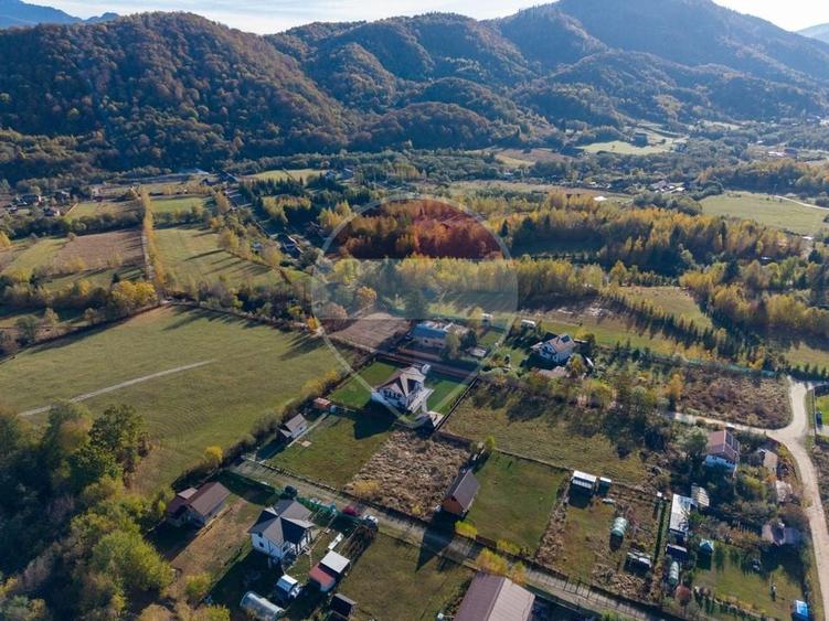 Teren Construcții intravilan de 1310 mp, în Glăjărie
