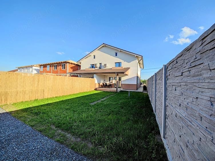 Casă cu 4 camere cu Teren 500 Mp în Ghiroda