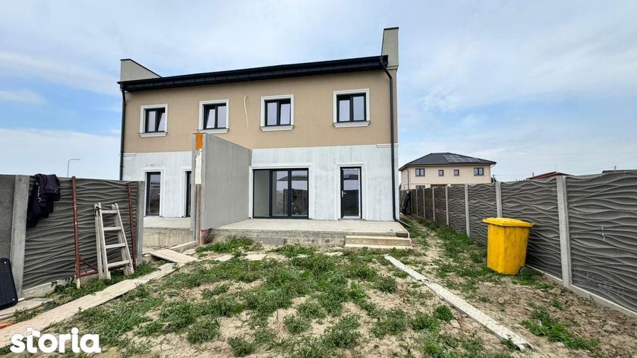 Casă cu 5 camere cu Teren 500 Mp în Șag