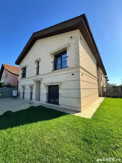 Casă cu 6 camere în Dumbrăvița