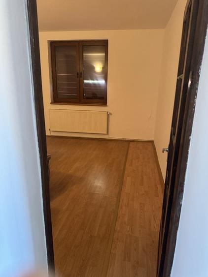 Casă cu 4 camere în Lidia