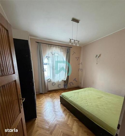 Casă cu 6 camere cu Teren 500 Mp în Griviței