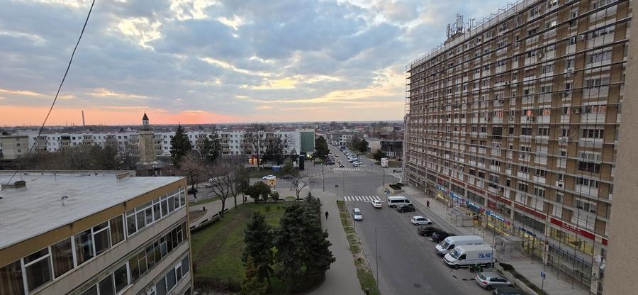 Apartament cu 2 camere decomandat în Uiești