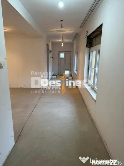 Casă cu 3 camere cu Teren 450 Mp în Central