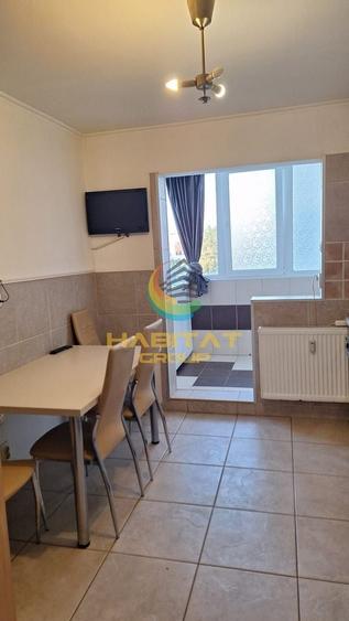 Apartament cu 4 camere semidecomandat, mobilat în Berceni