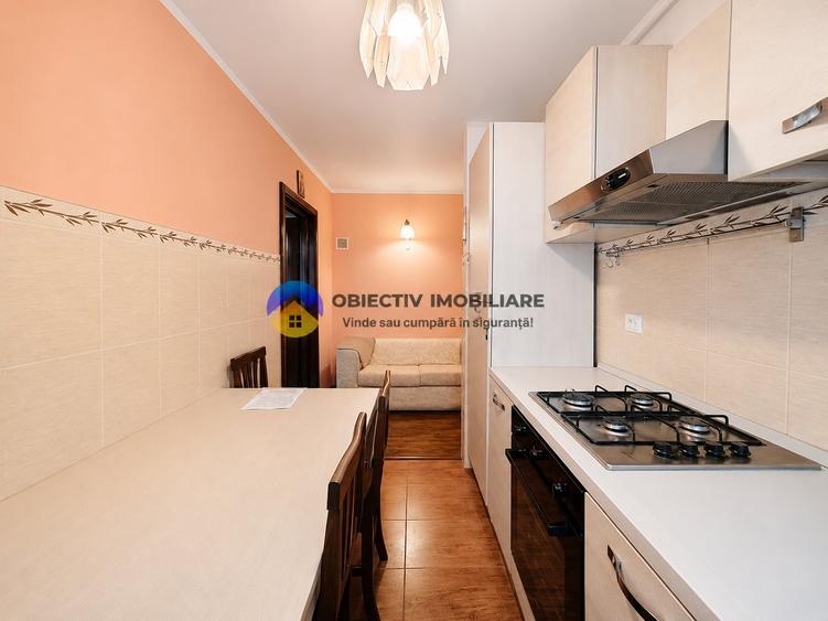 Apartament cu 3 camere semidecomandat, mobilat în Central