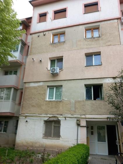 Apartament cu 2 camere semidecomandat în Sud