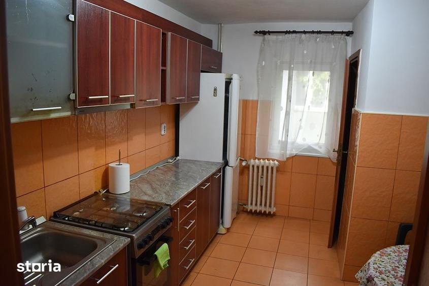 Apartament 4 camere de vanzare Oradea - 4