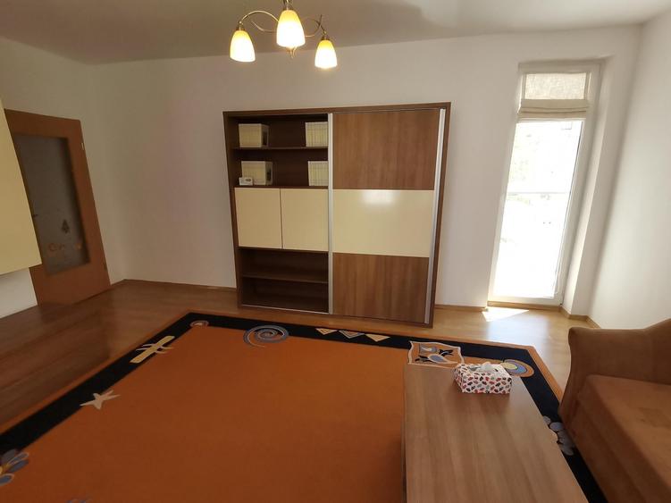 INCHIRIEZ apartament 2 camere, renovat ,zona Turnisor - 4