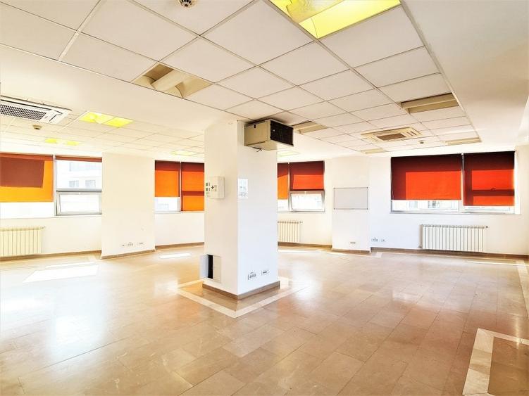 Birou, de 286 mp, în Romană