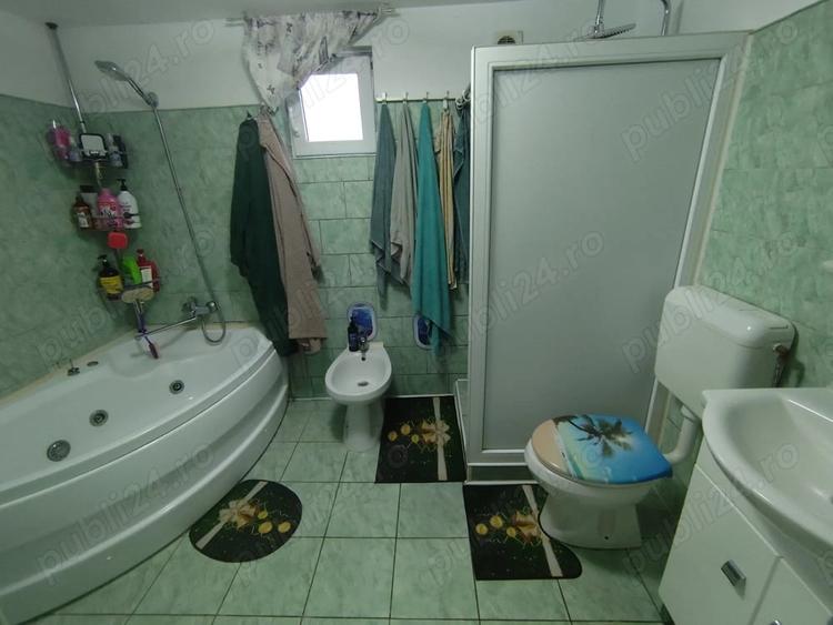 Casă cu 4 camere cu Teren 277 Mp în Girocului