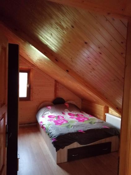 Casă cu 3 camere cu Teren 300 Mp în Central