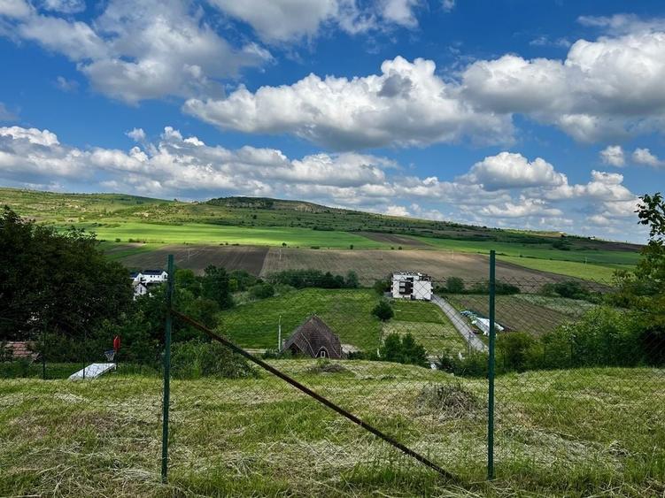 Teren de 600 mp, în Bărdești