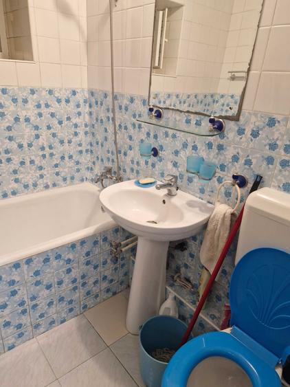 Apartament cu 3 camere decomandat în Exterior Vest