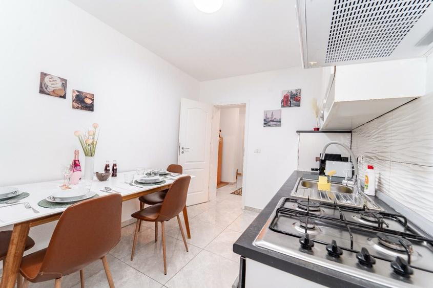 Apartament cu 2 camere decomandat în Central
