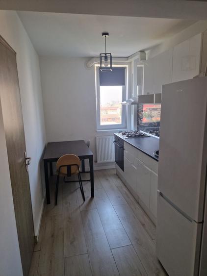 Proprietar inchiriez apartament cu 3 camere - 2