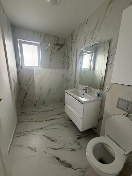 Apartament cu 2 camere decomandat în Florești