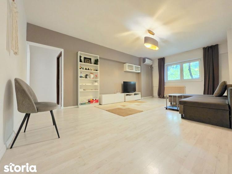 Apartament cu 3 camere, mobilat în Văcăresti