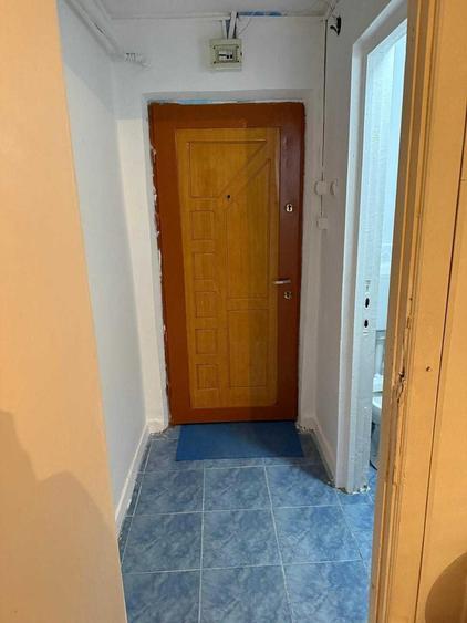 Apartament cu 2 camere semidecomandat în Micro 6