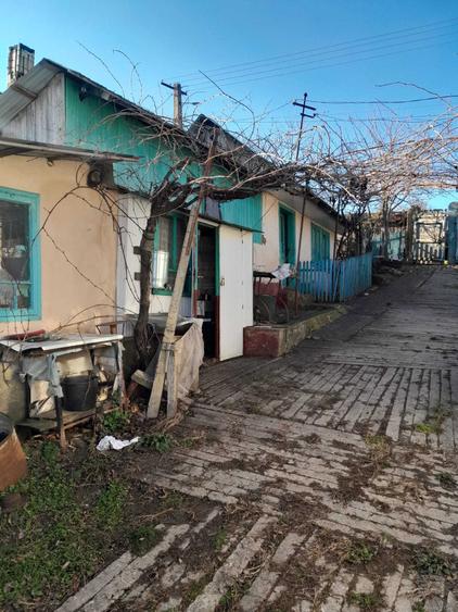 Casă cu 4 camere în Mălușteni