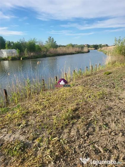Casă cu Teren 5600 Mp în Ciofliceni