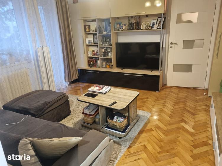 Apartament cu 2 camere în Piața Centrală