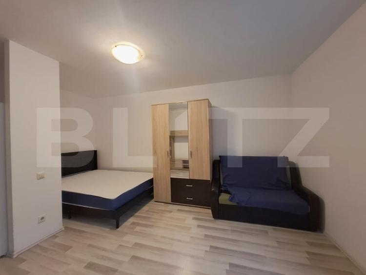 Garsonieră decomandată, mobilată în Bartolomeu