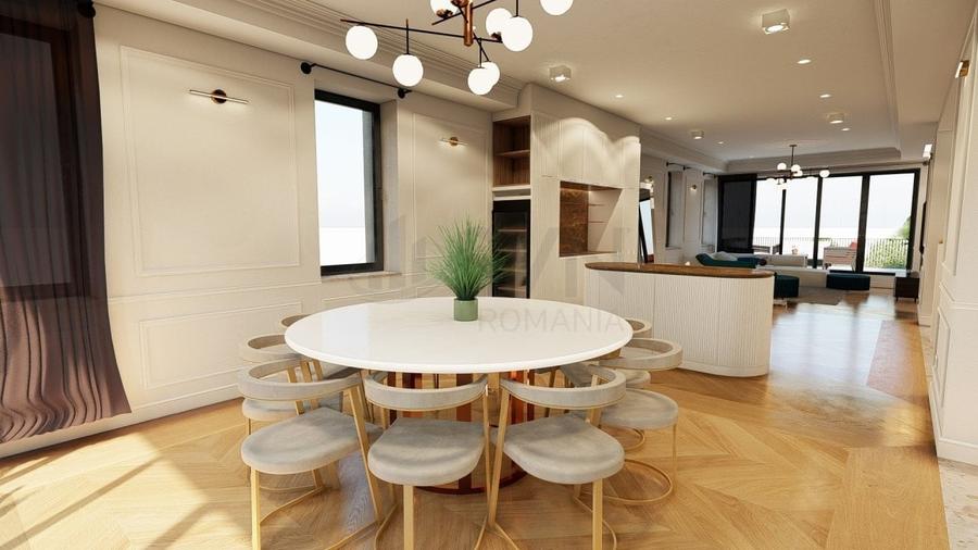 Penthouse cu 6 camere decomandat în Polonă
