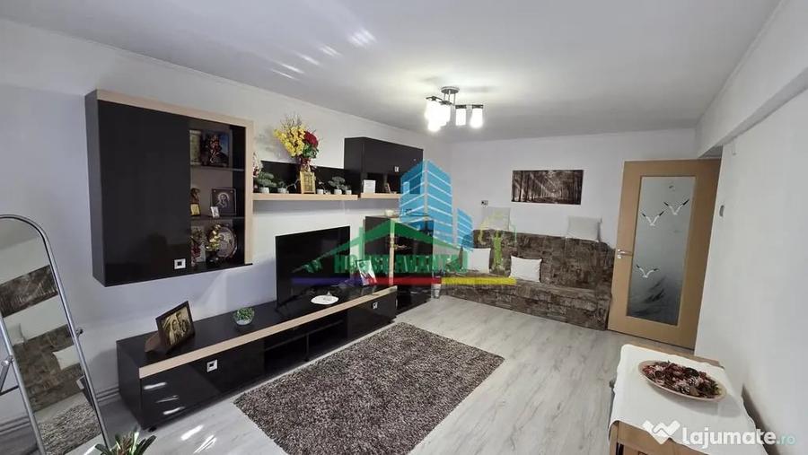 Apartament cu 3 camere decomandat în Brăilei
