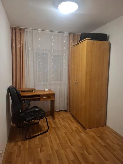 Apartament cu 3 camere decomandat în 9 Mai