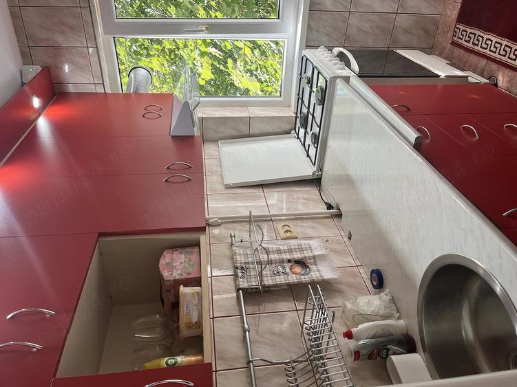 Apartament cu 2 camere semidecomandat în Giurgiului