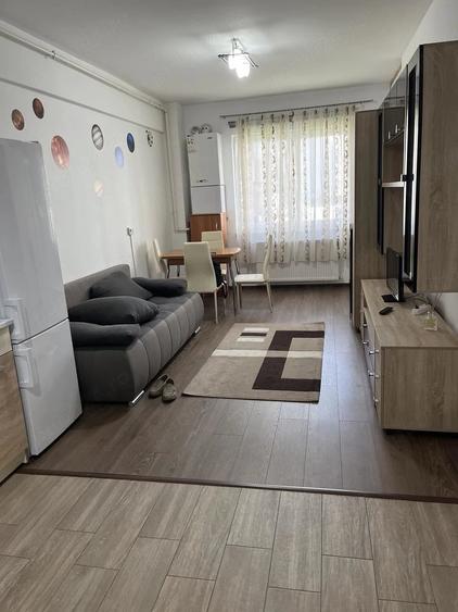 Apartament cu 2 camere semidecomandat în Iris