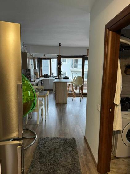Apartament cu 2 camere semidecomandat în Băneasa