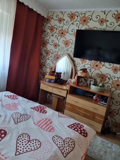 Apartament cu 3 camere decomandat în Nord