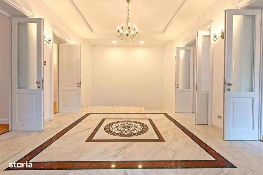 Casă cu 4 camere în Sud
