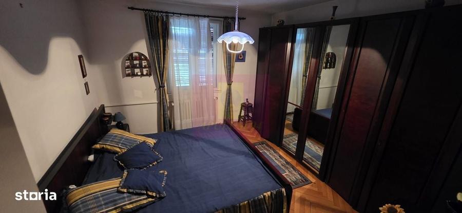 Casă cu 4 camere în Central