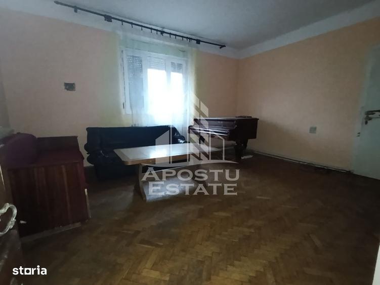 Casă cu 4 camere în Șagului
