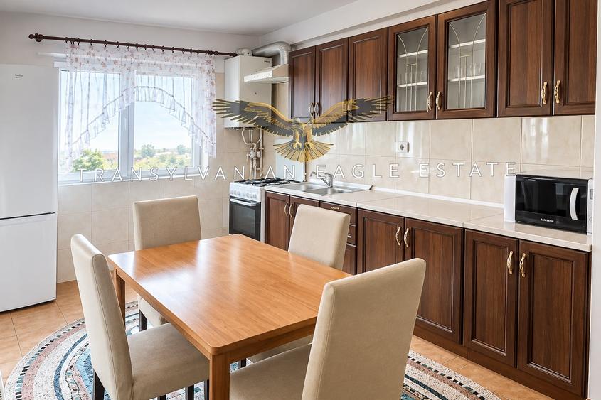 Apartament cu 2 camere decomandat, mobilat în Central
