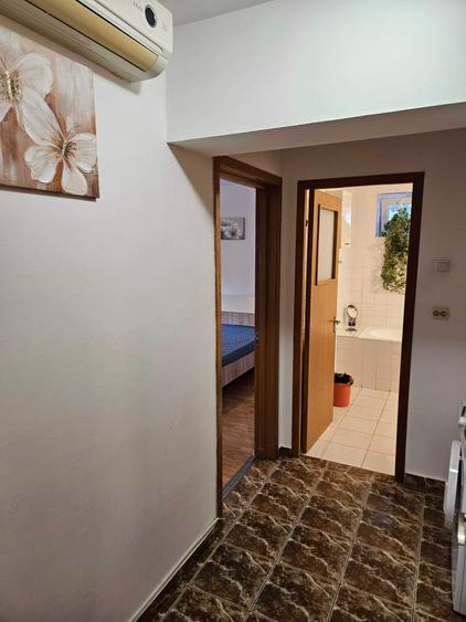 Apartament cu 2 camere decomandat în Costin Georgian