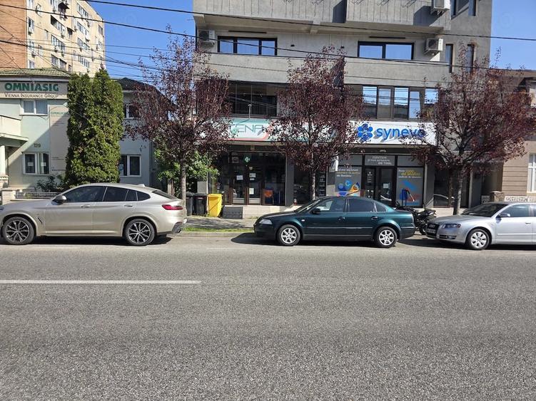 Spațiu comercial, de 65 mp, în Central