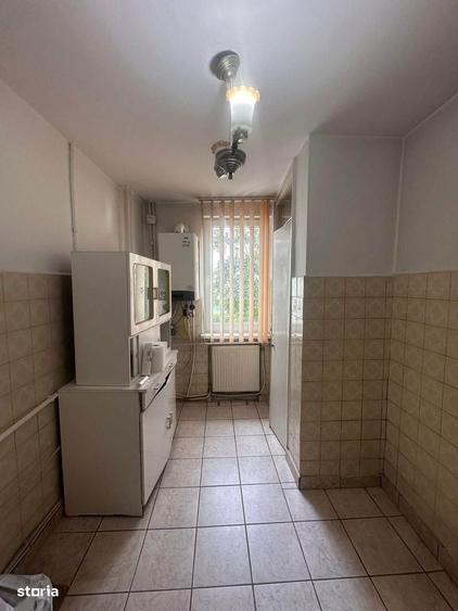 Apartament cu 4 camere decomandat în Ultracentral