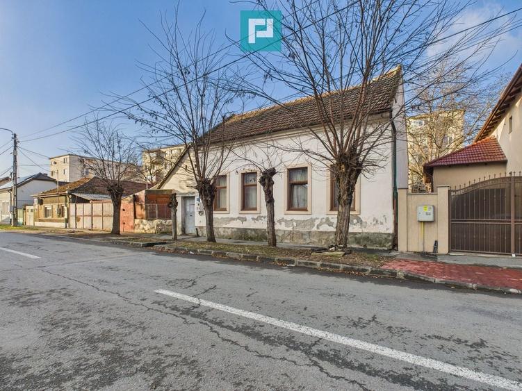 Casă individuală cu 3 camere cu Canalizare în Aurel Vlaicu