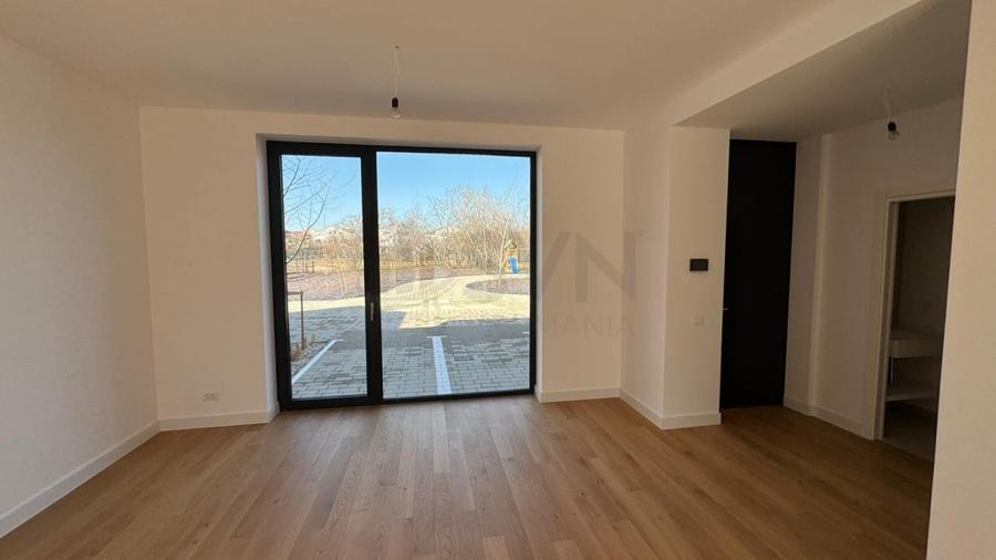Casă individuală cu 4 camere cu Canalizare în Bucureștii Noi