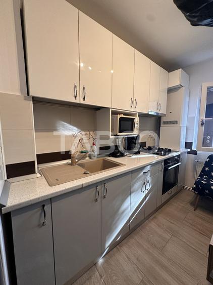 Apartament cu 2 camere decomandat, mobilat în Vasile Aaron