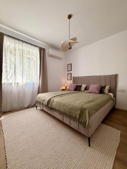 Apartament cu 2 camere decomandat, mobilat în Central