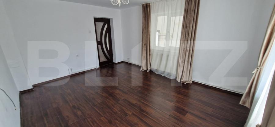 Casă individuală cu 6 camere cu Canalizare în Lascăr Catargiu