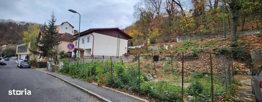 Teren de 376 mp, în Central