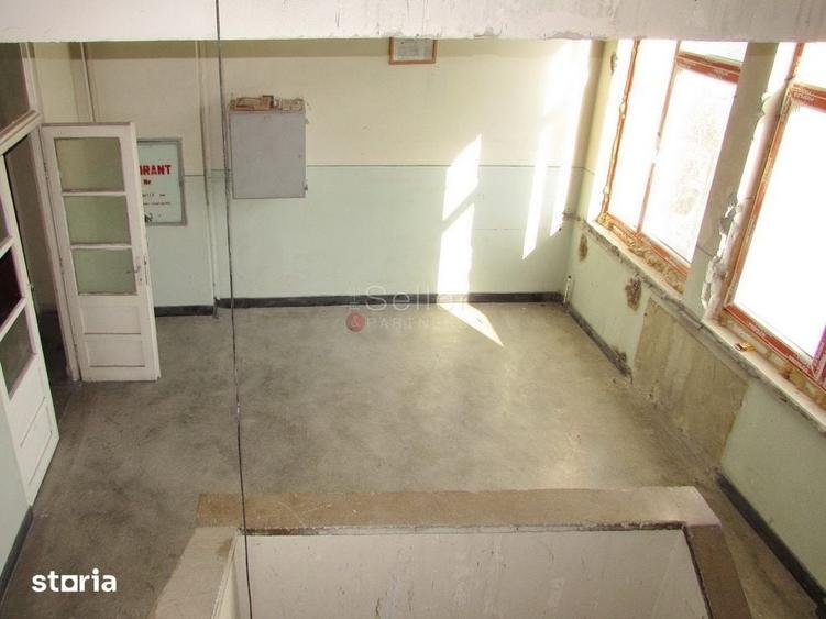 Spațiu comercial, de 1,440 mp, în Bartolomeu
