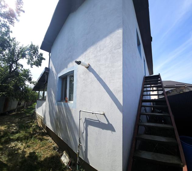 Casă cu 2 camere cu Teren 524 Mp în Poienarii Burchii